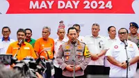 Kapolri Jenderal Listyo Sigit Prabowo meninjau langsung peringatan hari buruh internasional atau May Day di GBK, Senayan, Jakarta, Rabu, 1 Mei 2024. (Foto: Istimewa)