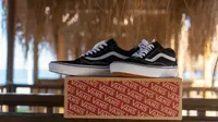 How to Lace Vans Shoes: 3 Stylish Ways to Improve Your Look