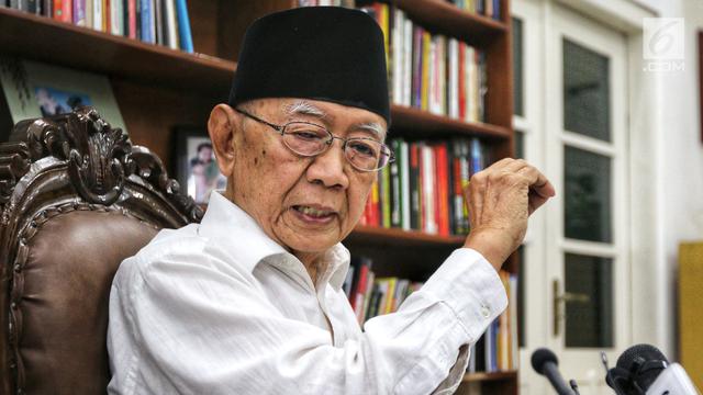 Jelajah Kebangsaan, Mahfud MD dan Romo Benny Ziarah ke Makam Gus Dur