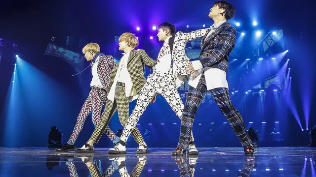 SHINee dalam konsernya di Tokyo Dome (Twitter/ SMTOWNGLOBAL)