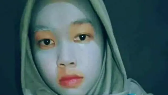 Aksi Kocak Saat Pakai Masker Bikin Gagal Paham