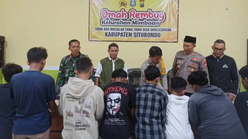 Para pelajar SMP yang kedapatan mencuri buah di Pasar Situbondo menanda tangani perjanjian agar tidak mencuri lagi (Istimewa)