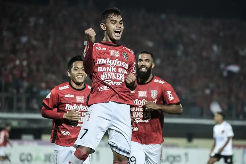 Winger Bali United, Miftahul Hamdi akhir-akhir ini benar-benar menjadi perbincangan lantaran penampilannya yang semakin hari semakin matang. (baliutd.com)