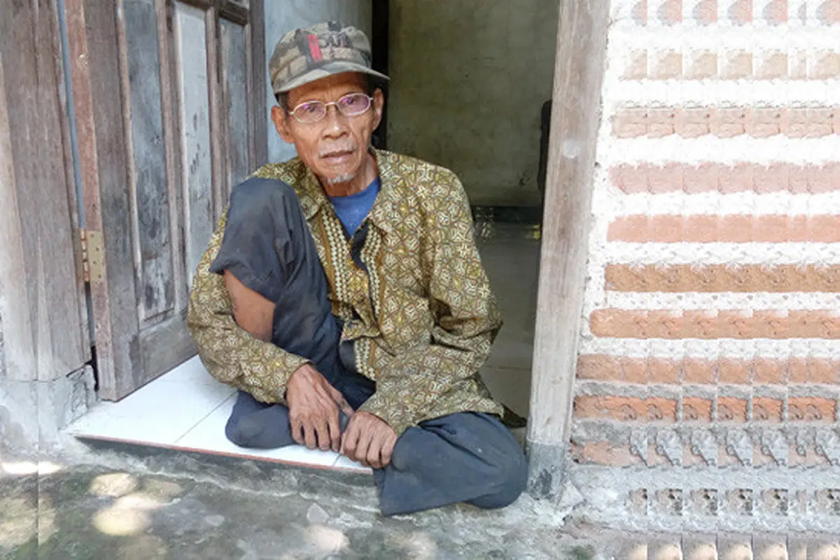 Kisah Rosyid, Disabilitas Berusia 70 Tahun yang Pantang Menyerah