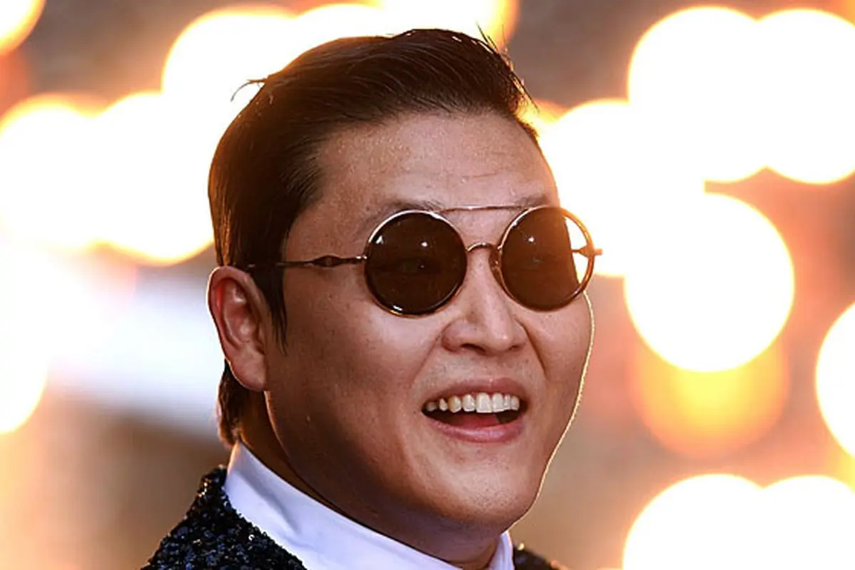 psy-131106b.jpg