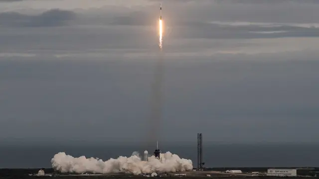 Roket SpaceX Falcon 9 Luncurkan Awak asal Eropa ke Ruang Angkasa