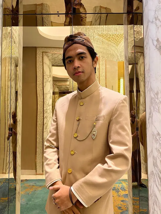 6 Potret Imran Ismail, Aktor yang Dapat Bunga Pengantin Lesty dan Rizky Billar