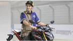 Meet and Greet Valentino Rossi yang diadakan di Bali bersamaan dengan peluncuran 2 motor baru Yamaha menyisakan kesedihan bagi mereka yang tak bisa bertemu dengan sang idola.