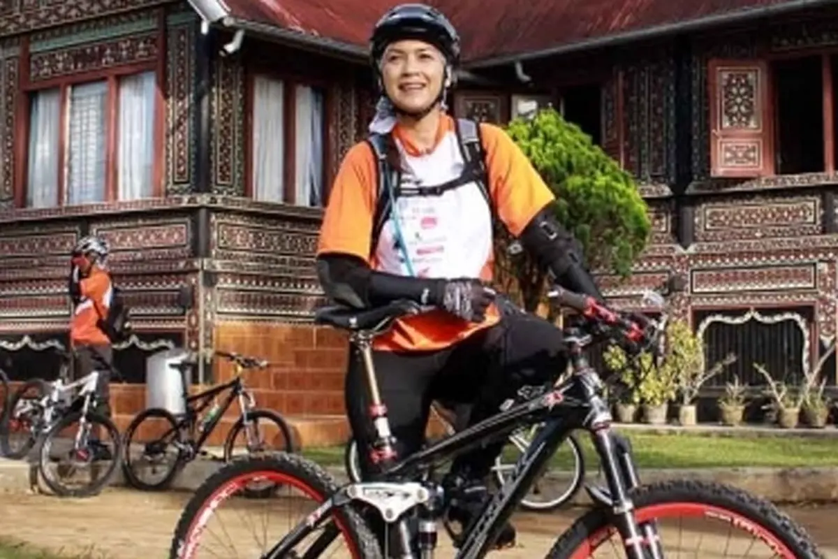 Ira Wibowo