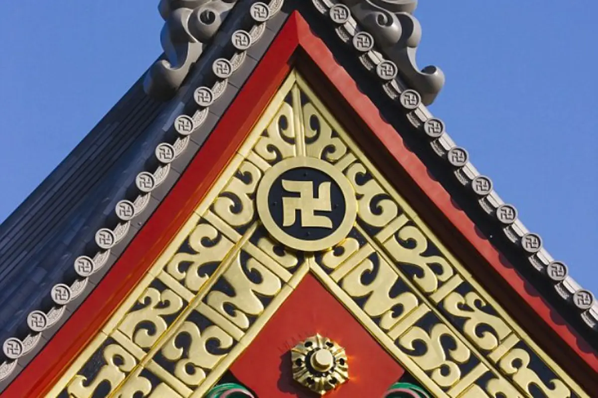 Disangka Lambang Nazi, Jepang Hapuskan Swastika dari Kuil Buddha