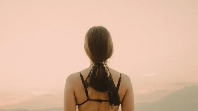 Ilustrasi jerawat punggung