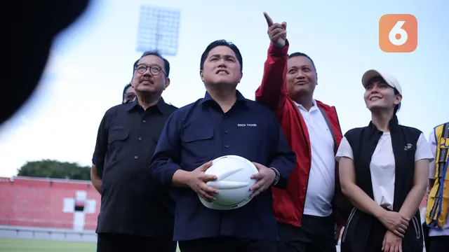 Foto: Tinjau Stadion I Wayan Dipta untuk Ajang Piala Dunia U-20 2023, Erick Thohir Minta Lahan Parkir Diperluas
