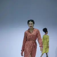 Jakarta Fashion Week 2022 resmi digelar hari Kamis (25/11/2021) dalam format virtual. Tahun ini JFW 2022 kembali bermitra dengan Lazada Indonesia mengusung tema Energy in Motion. (JFW)