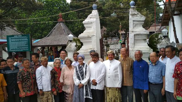 Ziarah Makam Sunan Gunungjati Dan Pengaruh Putri Ong Tien Di Cirebon Regional Liputan6 Com