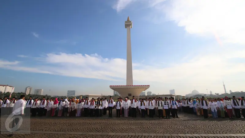 20160622-Ahok Pimpin Upacara HUT Jakarta ke 489 di Monas-Jakarta