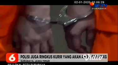 Petugas BNNP Jatim, menggerebek sebuah kamar hotel di kawasan Surabaya Selatan, yang ditempati kurir narkoba jaringan Malaysia.