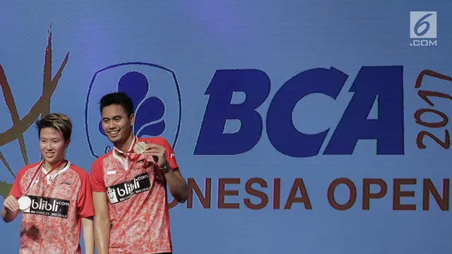 Ekspresi Kemenangan Ganda Campuran Indonesia Tontowi Ahmad / Liliyana