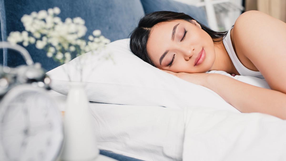 Tidur Nyenyak Dimulai dari Sini: 5 Tips Memilih Bantal yang Tepat untuk Kualitas Istirahat Maksimal