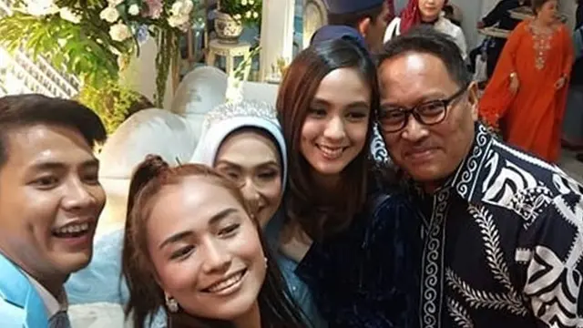6 Momen Pernikahan Angga Putra 'Anak Langit', Dihadiri Banyak Selebriti