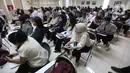 Antusiasme mahasiswa program Vokasi Universitas Indonesia terlihat dari awal hingga akhir sesi. Ini menunjukkan rasa ingin tahu yang besar terhadap dunia branding dan jurnalistik di era digital. Tampak dalam foto, mahasiswa program Vokasi Universitas Indonesia saat mengikuti gelaran program Liputan6.com Connect di kampus Vokasi Universitas Indonesia, Depok, Jawa Barat pada 11 November 2025. (Liputan6.com/Helmi Fithriansyah)