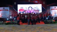 Megawati Soekarnoputri memimpin pelantikan dan pengukuhan Dewan Pimpinan Pusat Persatuan Alumni Gerakan Mahasiswa Nasional Indonesia (DPP PA GMNI), Sabtu (26/3/2022) (Liputan6.com / Fachrur Rozie)