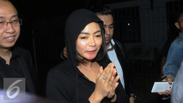 20150715- Vitalia Shesya jalani tes BNN-Jakarta