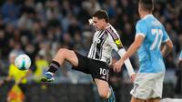 Kenan Yildiz (Juventus) mengejar bola dalam laga Serie A antara Lazio dan Juventus di Stadio Olimpico, 26 Oktober 2025. (AP Photo/Gregorio Borgia)