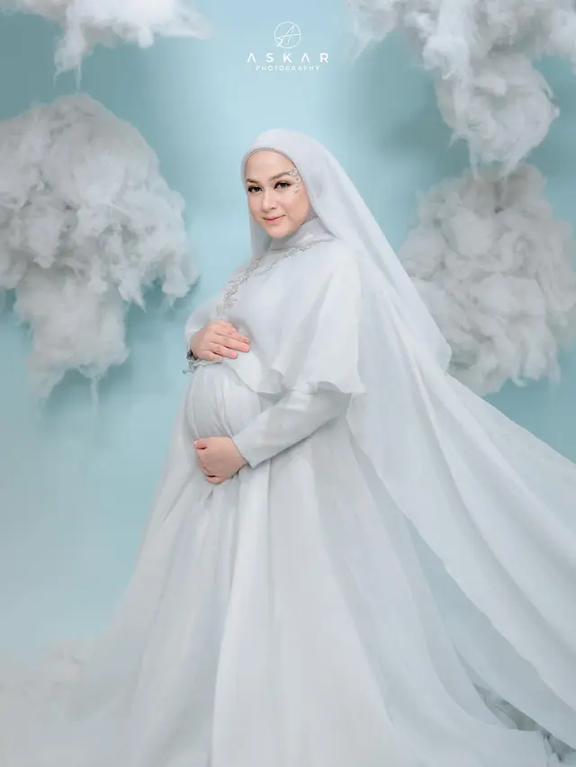Nina Zatulini Lahirkan Anak Ketiga, Ini 8 Potret Perjalanan Kehamilannya