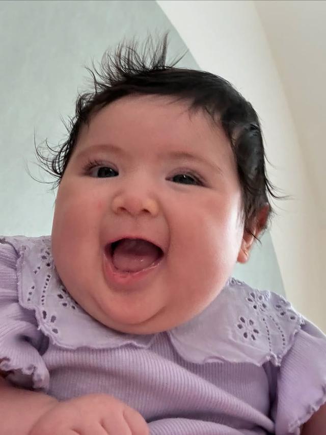 Potret Baby Hagia Putri Jessica Iskandar dan Vincent Verhaag. (instagram/inijedar)