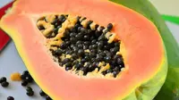 Cerahkan Kulit Wajah dengan Masker Buah Pepaya Buatan Sendiri