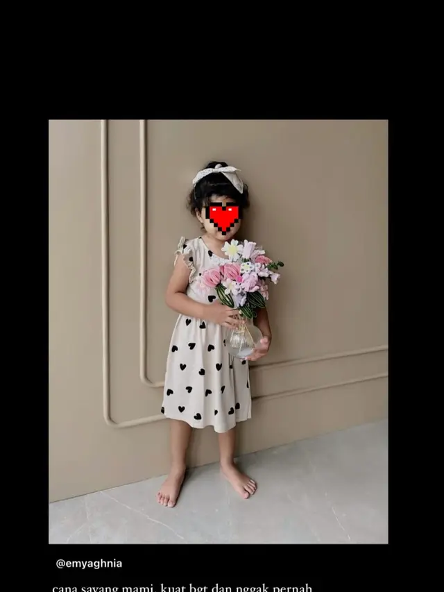 Unggahan Aghnia Punjabi. (Foto: Dok. Instagram @emyaghnia)