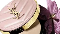 YSL Beautè Touche Éclat Glow-Pact Cushion.