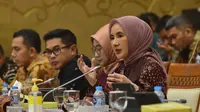 Direktur Utama Pertamina Nicke Widyawati saat Rapat Dengar Pendapat dengan Komisi VII DPR RI di Gedung DPR RI, Jakarta.