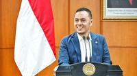 Anggota MPR RI Willy Aditya. S.Fil., M.Ds., M.Sc dalam acara Bicara Buku Bersama Wakil Rakyat. Foto: MPR