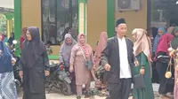 Warga Kampung Tua memperingati Maulid Nabi Muhammad SAW sekaligus konsolidasi menolak penggusuran. (Foto: Liputan6.com/Ajang Nurdin)