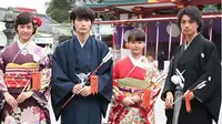 Miura Haruma dan Tabe Mikako Gelar Upacara Demi Peruntungan