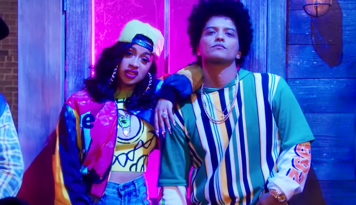 Pada saat penampilan di Grammy, Bruno memang mengatakan mereka akan tampil bersama lagi. (Celebrity Blog)