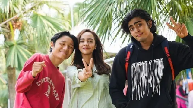 Jadi Pasangan di Dari Jendela SMP, Ini 6 Potret Kompak Dianda Sabrina dan Renald
