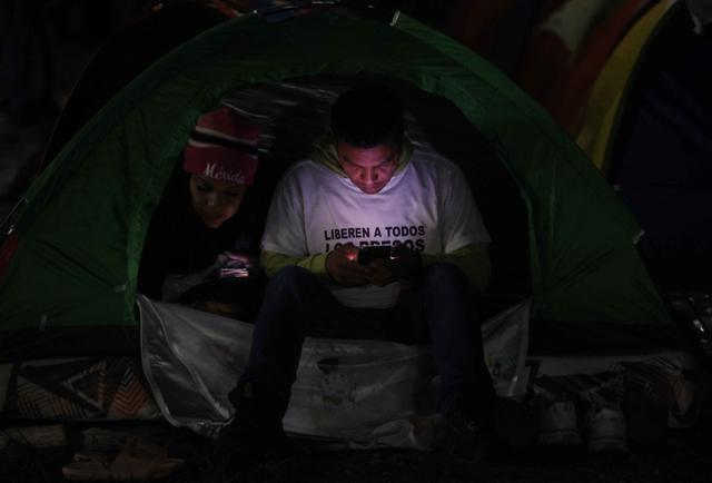 Harap Cemas, Keluarga Tahanan Politik Venezuela Menanti Pembebasan