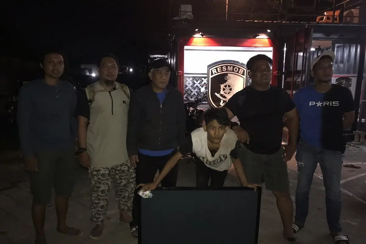 Sewang, pagi harinya jadi jukir, malamnya jadi garong (Liputan6.com/ Eka Hakim0