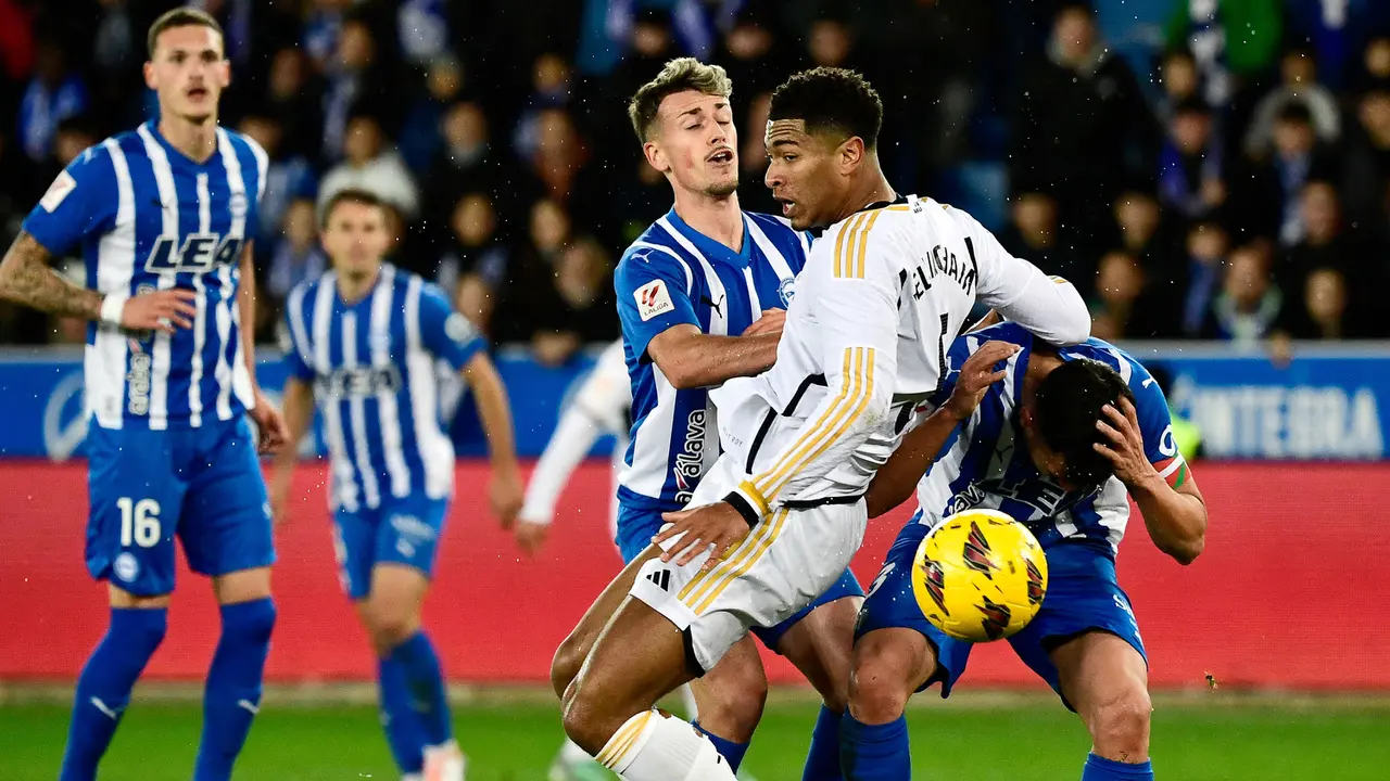 Foto: Real Madrid Curi Tiga Poin dengan 10 Pemain dan Rebut Posisi Puncak Klasemen Liga Spanyol dari Girona