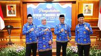 Khofifah Indar Parawansa mengikuti secara langsung pengukuhan Dewan Pengurus Korps Pegawai Republik Indonesia (KORPRI) Jawa Timur. (Dian Kurniawan/Liputan6. com)