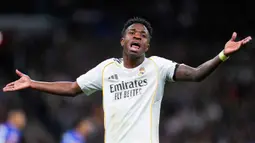 Tuan rumah Real Madrid mengalami kekalahan dengan skor 0-1 dari Getafe di Stadion Bernabeu, Madrid, Spanyol, Senin 2 Maret 2026 waktu setempat atau Selasa (3/3/2026) dini hari WIB. Tampak dalam foto, reaksi Vinicius Junior dari Real Madrid saat pertandingan pekan ke-26 La Liga 2025/2026 melawan Getafe di Stadion Bernabeu, Madrid, Spanyol, Senin 2 Maret 2026 waktu setempat atau Selasa (3/3/2026) dini hari WIB. (AP Photo/Manu Fernandez)