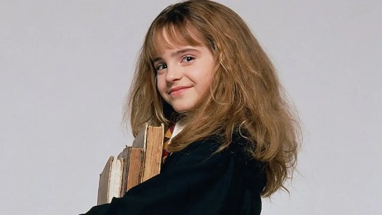 [Bintang] Terungkap, Emma Watson Pakai Gigi Palsu di Film Harry Potter