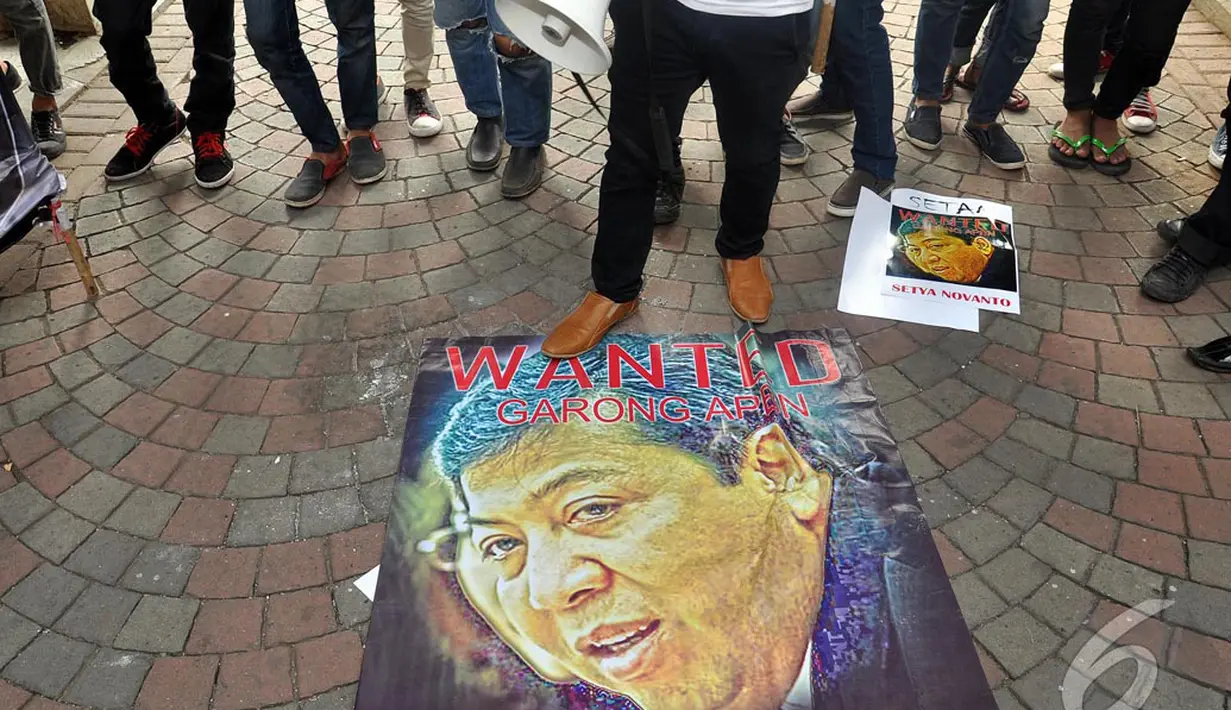 Koalisi Mahasiswa Pemburu Koruptor (KOMPAK) menduga Setya Novanto terlibat dalam beberapa kasus korupsi, Jakarta, Selasa (7/10/2014) (Liputan6.com/Miftahul Hayat) 