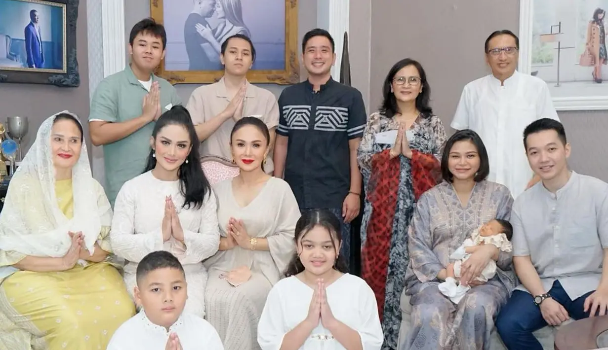 Lebaran di Rumah Krisdayanti (Instagram/yunishara36)