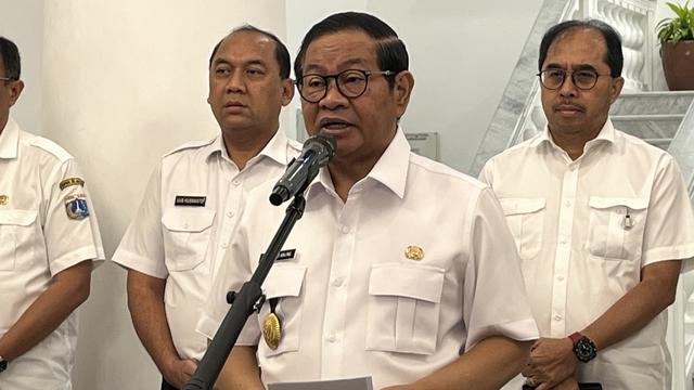 Gubernur DKI Jakarta Pramono Anung di Balai Kota DKI Jakarta, Rabu (24/12/2025).