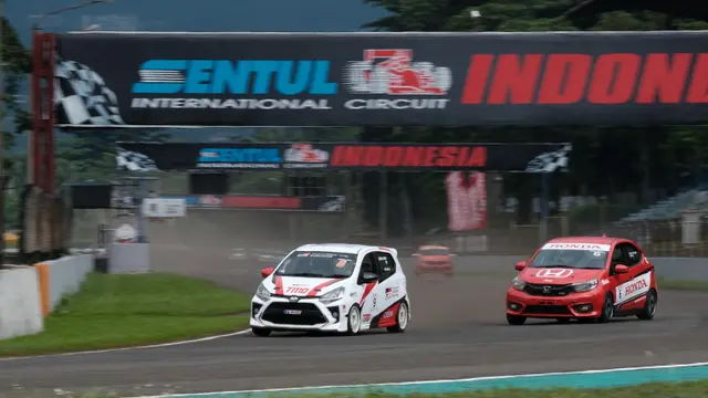 Toyota Agya GR Sport sukses raih kemenangan di seri pembuka Kejurnas ITCR 1200 (TGRI)