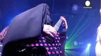 Gisele, Satu-Satunya Gitaris Metal yang Bercadar