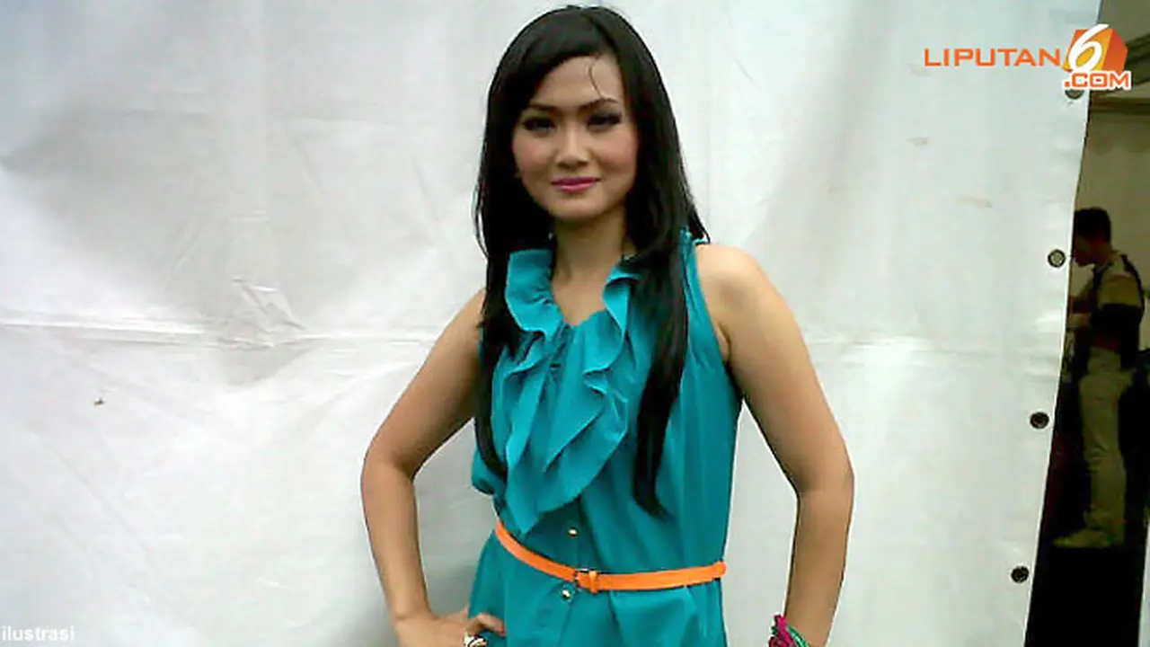 iceu-wong-baju-biru-130115b.jpg